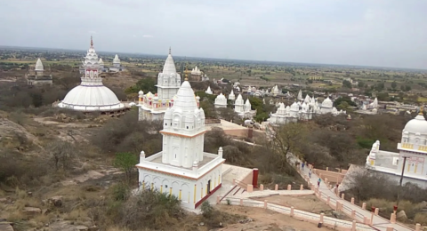 77 मंदिरों वाला गांव मध्य प्रदेश