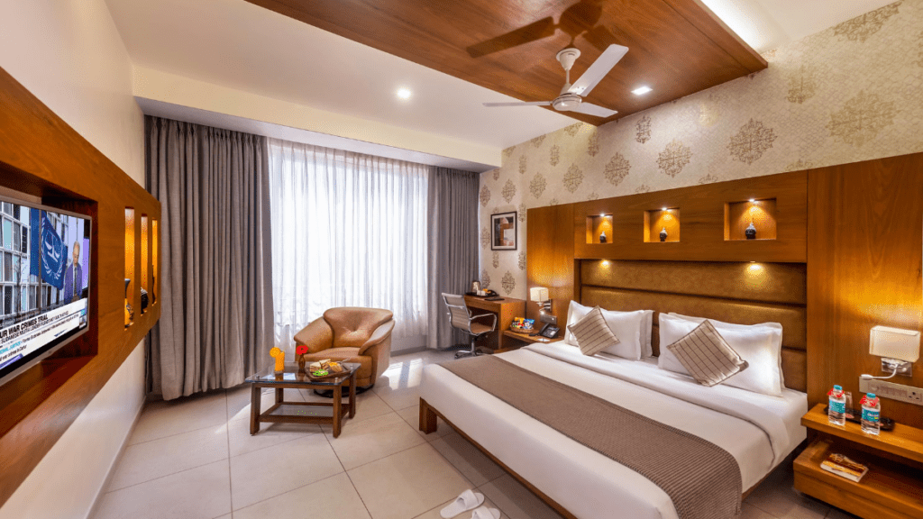 Dwarka Hotel