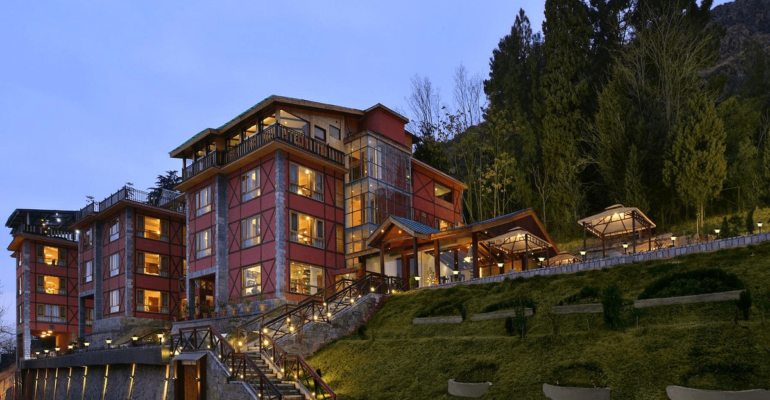 Hotel in Srinagar