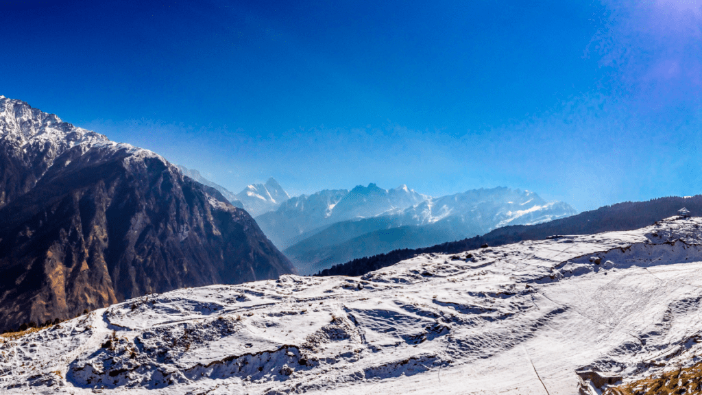 बर्फबारी हिल स्टेशन